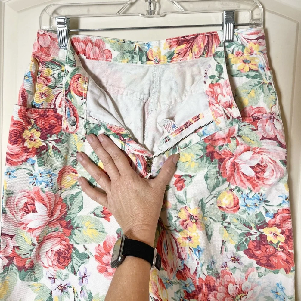 Vintage 90s Zena Floral Denim High Waisted Bermuda Shorts Size 13 USA